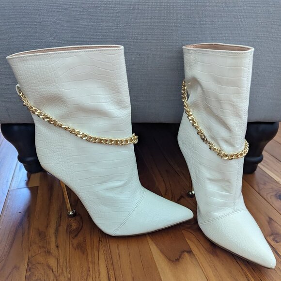 White Gold Heel Stiletto Boot with Gold Chain - NEW! - Picture 1 of 4